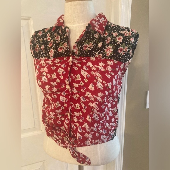 Vintage button up sleeveless floral top womens fits like a small Sostanza contem - Picture 3 of 6